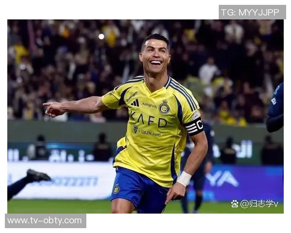 鲍威尔半场表现惊艳12投6中轻松砍下18分助球队争夺胜利