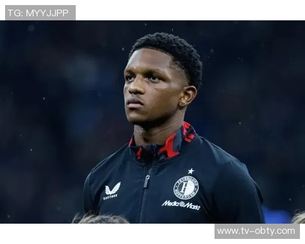 法尔克透露格雷罗赛季末离队拜仁将引进费耶诺德右后卫雷德